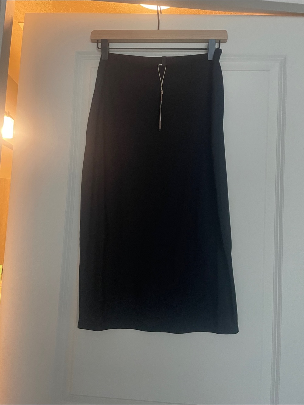 NWT SKIMS CLING MATTE MIDI SKIRT